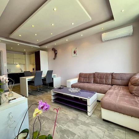 Апартамент Чаролит / Apartment Charoite Burgas Esterno foto