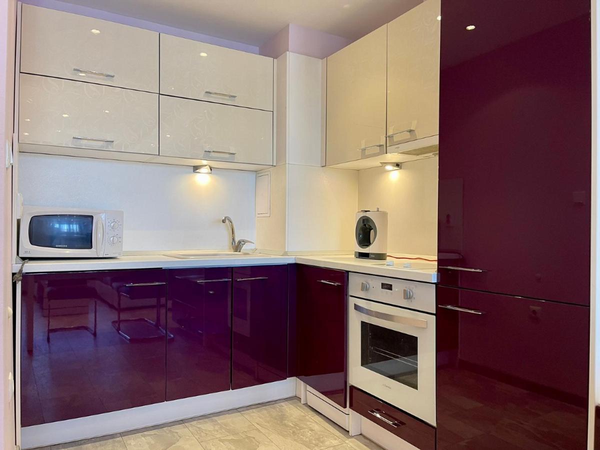 Апартамент Чаролит / Apartment Charoite Burgas Esterno foto