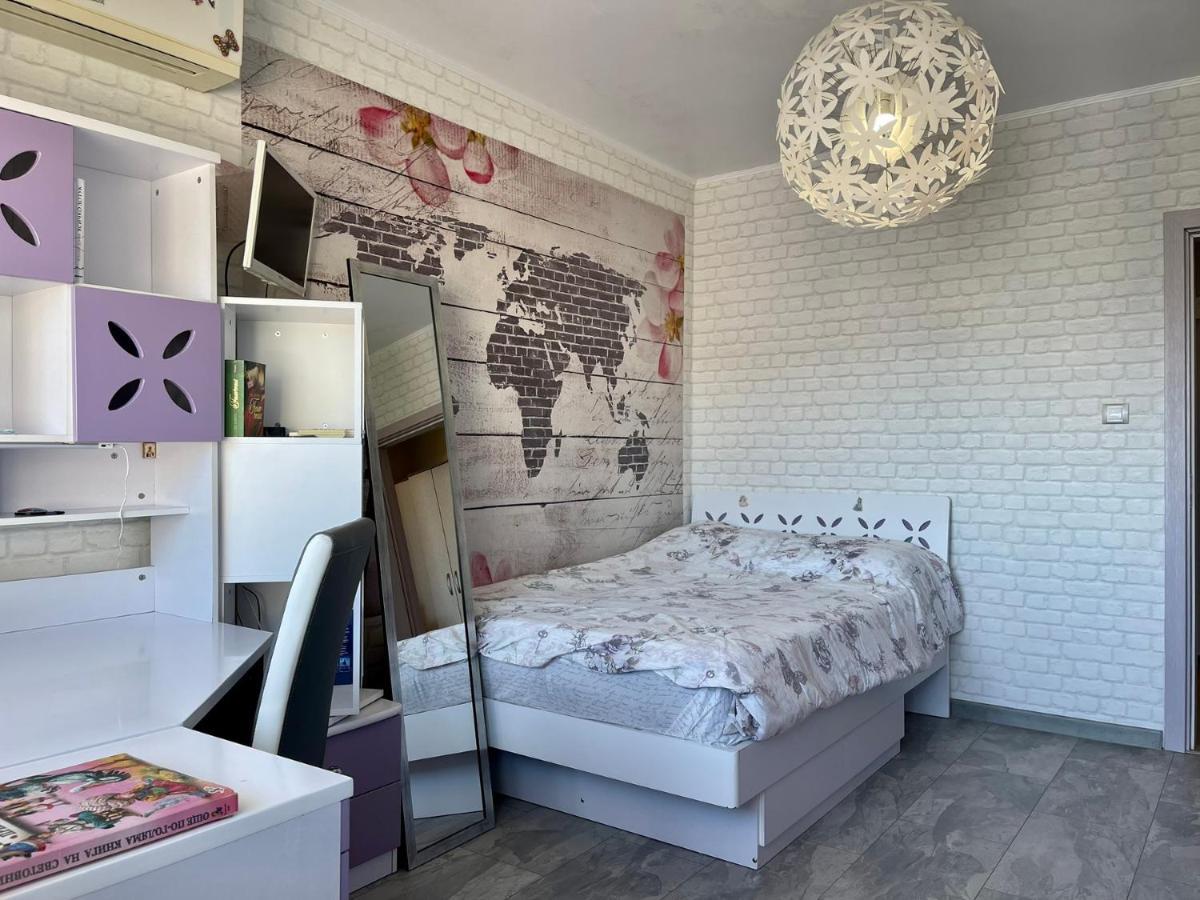 Апартамент Чаролит / Apartment Charoite Burgas Esterno foto