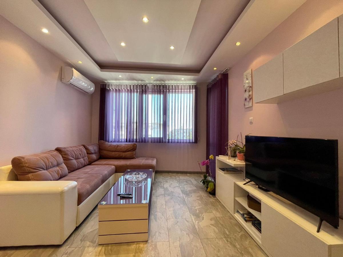 Апартамент Чаролит / Apartment Charoite Burgas Esterno foto