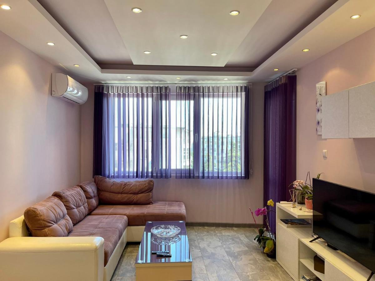 Апартамент Чаролит / Apartment Charoite Burgas Esterno foto